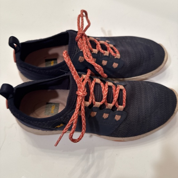Teva Navy and Pink Athletic Shoes - Picture 2 of 5